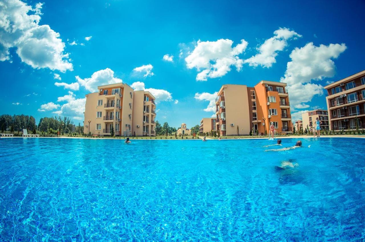 Holiday Fort Golf Club - Premium Apartments Sunny Beach Esterno foto