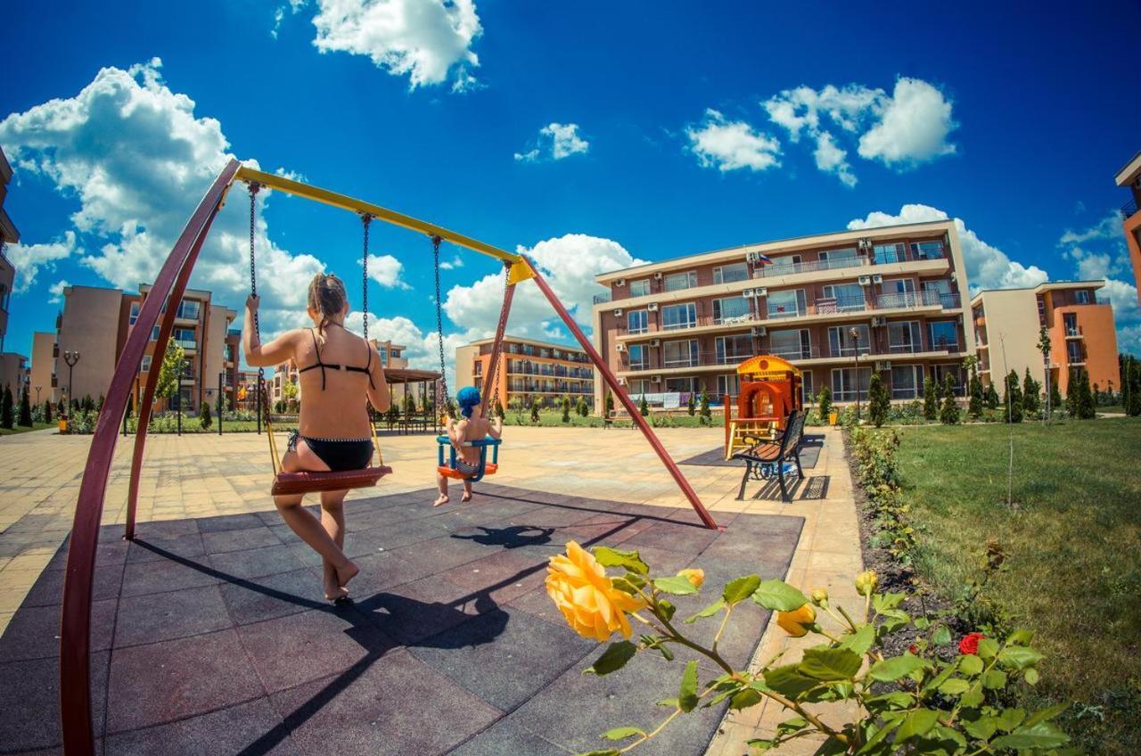 Holiday Fort Golf Club - Premium Apartments Sunny Beach Esterno foto