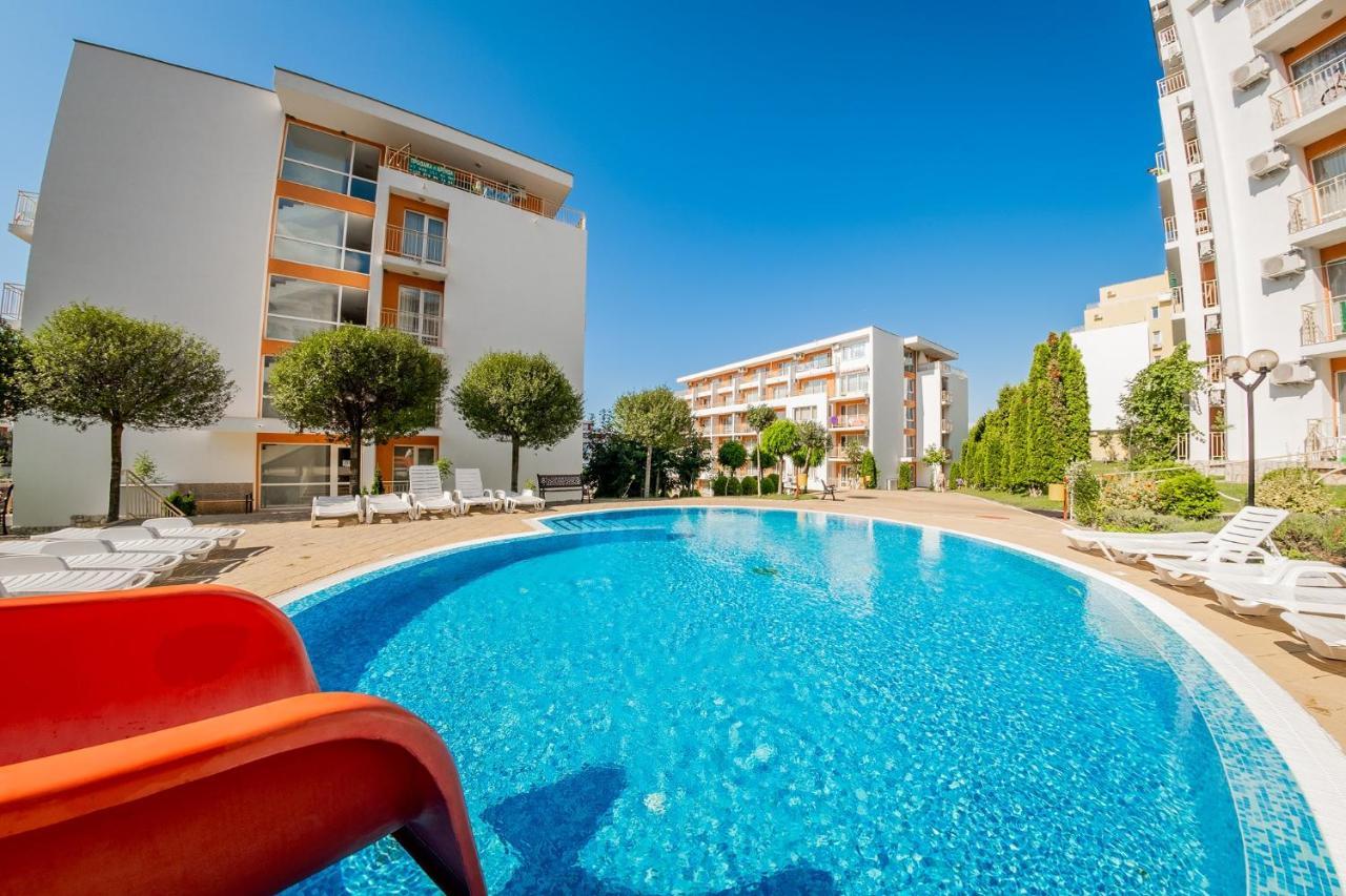 Holiday Fort Golf Club - Premium Apartments Sunny Beach Esterno foto
